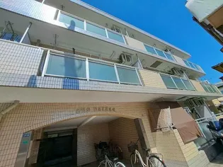 サンパレス【3階】の外観