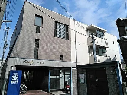 大阪府摂津市千里丘東3丁目【マンション】の外観