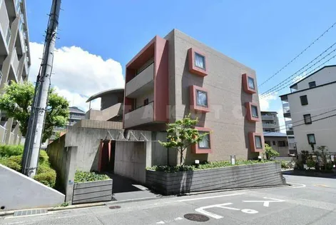 大阪府吹田市上山手町【マンション】の外観