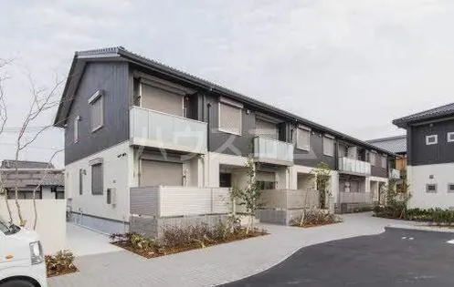 シャーメゾン エトワールの画像