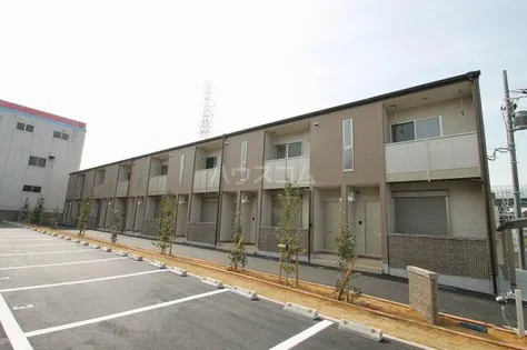 アムールLuster【2階】の外観