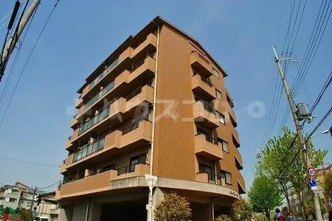 パールコート千里山【2階】の外観