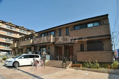 大阪府吹田市上山手町【テラスハウス】の外観