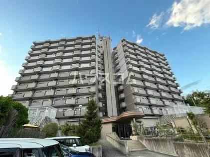 大阪府吹田市山手町4丁目【マンション】の外観