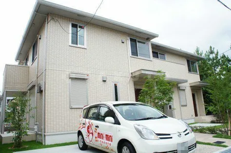 大阪府箕面市稲3丁目【テラスハウス】の外観