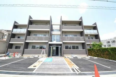 大阪府吹田市江坂町3丁目【マンション】の外観