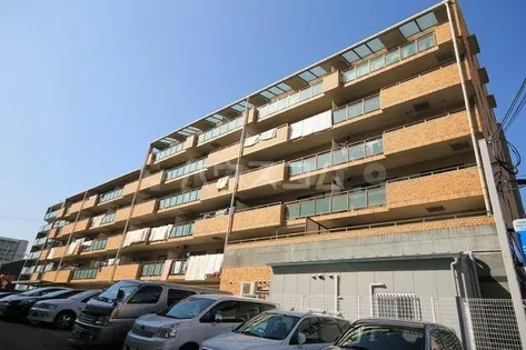 大阪府吹田市上山手町【マンション】の外観