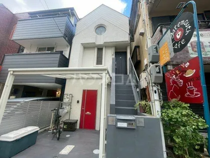 クレスト関大前【2階】の外観