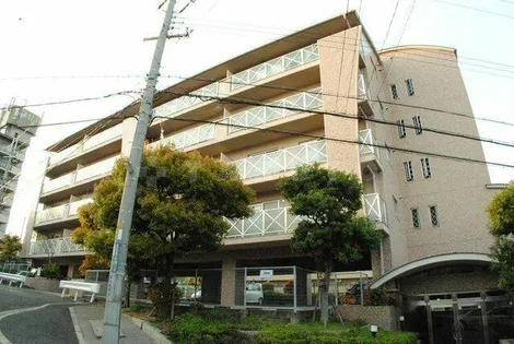 アムール千里【5階】の外観