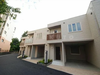 大阪府豊中市上新田2丁目【テラスハウス】の外観