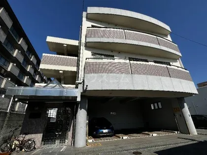 ヴィラ・マロンヒルズ【2階】の外観