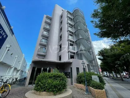 グランデージハヤミの画像