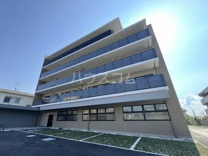 トリニティ豊中本町【2階】の外観