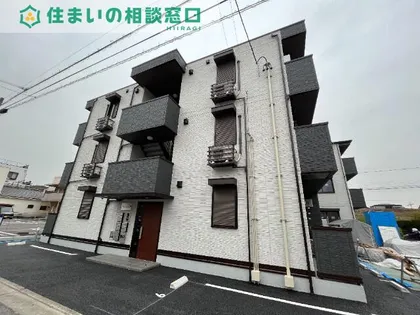 愛知県岡崎市久後崎町字堤下【アパート】の外観