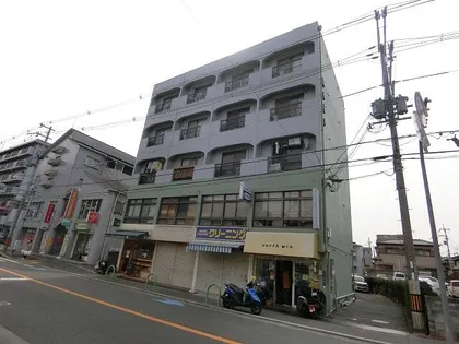 関山ビル【403号室】の外観