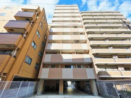 M´プラザ布施弐番館【9階】の外観