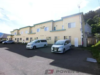 ルポール富岡壱番館【1階】の外観