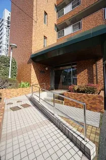 ボーン平尾【3階】の外観