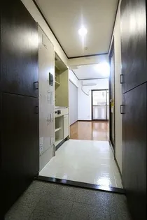 ロマネスク西新オレンジ通りの画像