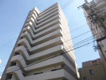 アースグランデ泉【602号室】の外観