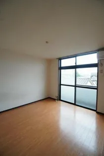 パピヨン箱崎【105号室】の外観