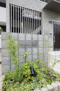クルンテープ【2階】の外観