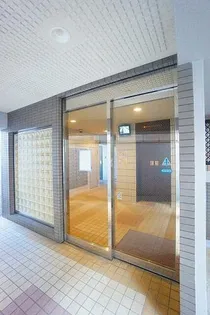 エステートモア博多グラン【2階】の外観