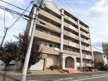 グランエスポワール【2階】の外観