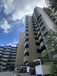 千里中央パーク・ヒルズ B棟【1階】の外観