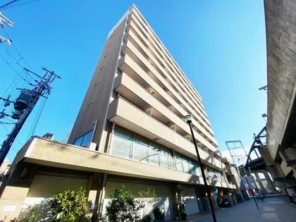 CELEB布施東の画像