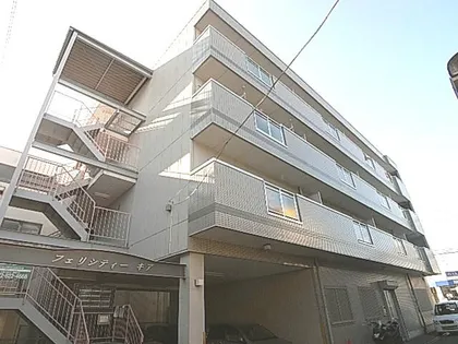 フェリシティ キアの画像