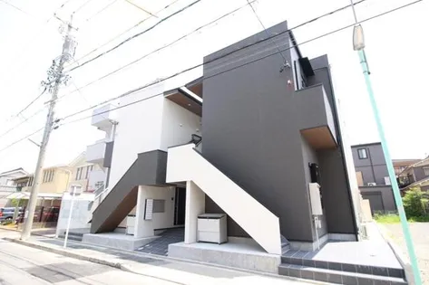 コスモハイツ高畑【1階】の外観