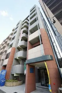 ダイナコート六本松II【2階】の外観