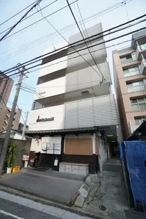 スリム箱崎【4階】の外観