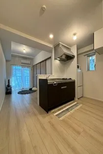 LIFEFIELD国際空港前の画像