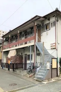 秦アパートの画像