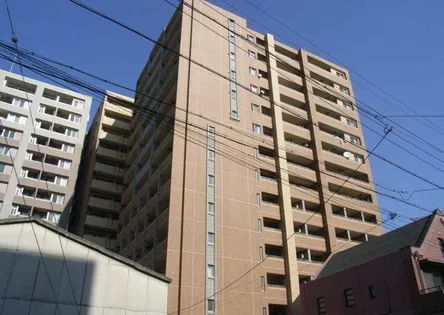 プレサンス泉セントマーク【6階】の外観
