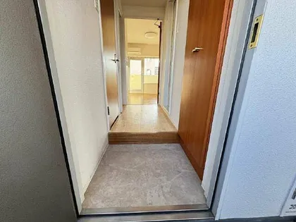 Casucabel上社【2階】の玄関