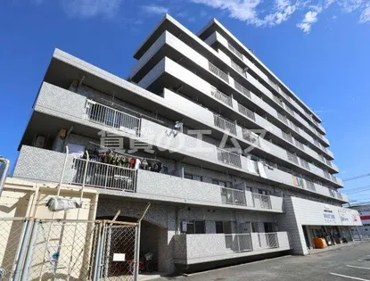 グルーリャ大和【3階】の外観