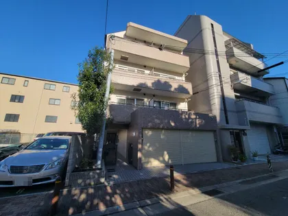 吉本マンションの画像