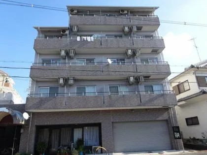 アーバンドゥ金剛【3階】の外観