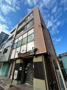 服部ビル【302号室】の外観
