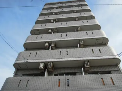 プレスイン日比野【2階】の外観