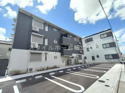 ルミエール【3階】の外観