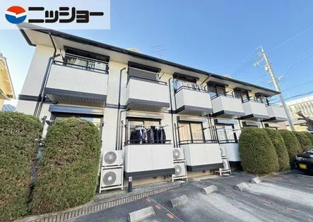 レ ドゥーズ シャンブル【2階】の外観