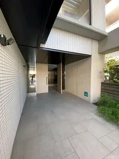 トラストレジデンス博多駅南【8階】の玄関