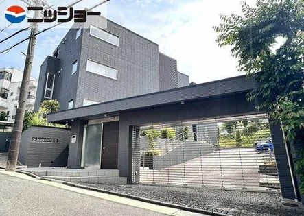 シュロスベルグ【3階】の外観