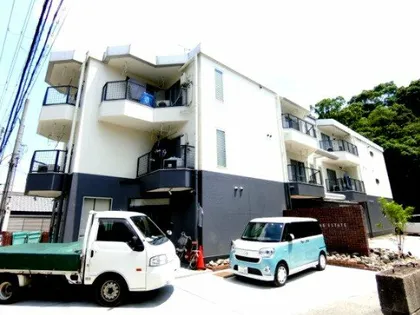 アメージングエステート【3階】の外観