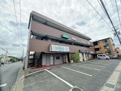 コーポウェル館【3階】の外観