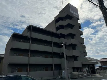 ユトリロサニー【110号室】の外観